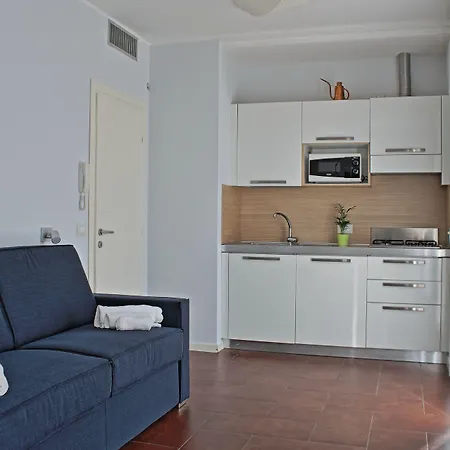 Margherita - Al Mare Aparthotel 3*